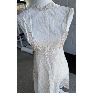 Bib Apron Antique Kitchen Embroidered 40s 50s Flowers Daisy Beige 38” Long Nice